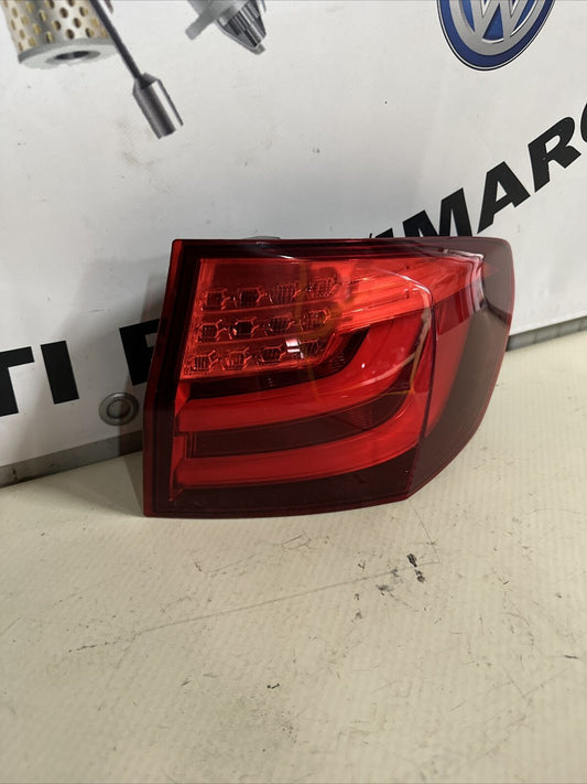 FARO POSTERIORE DESTRO DX BMW 520 Del 2010