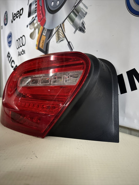 FANALE POSTERIORE SINISTRO A LED PER MERCEDES CLASSE A - Autodemolizione Labroca